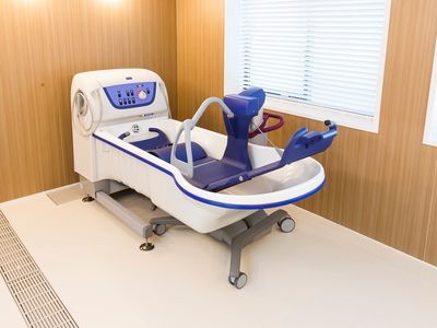 清潔な機能訓練室機器