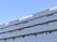 青い外壁の建物外観  