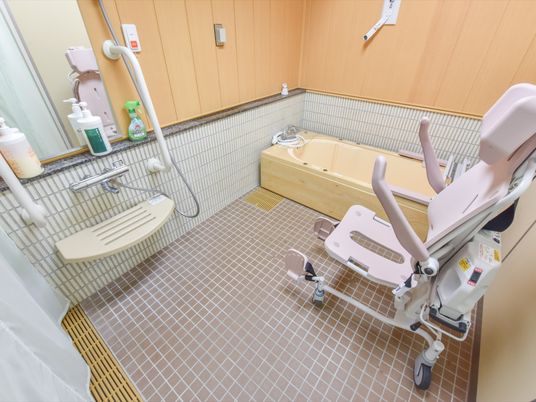バリアフリー浴室設備