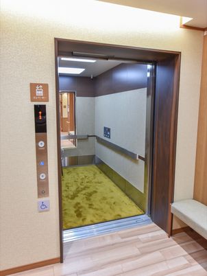 エレベーターの開閉口