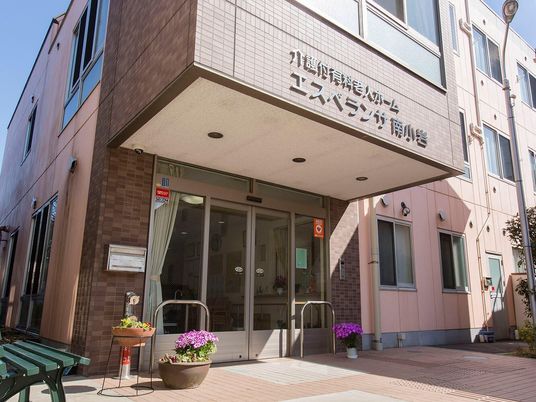 エントランス周辺