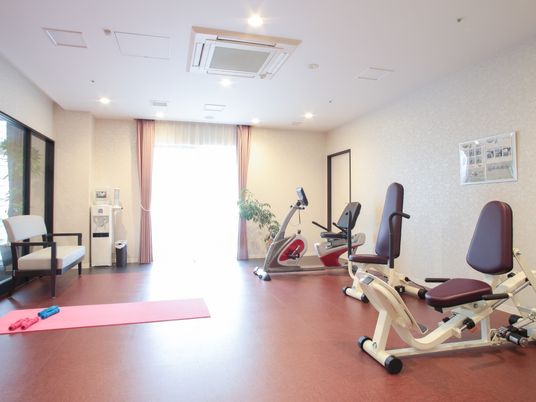 明るい機能訓練室