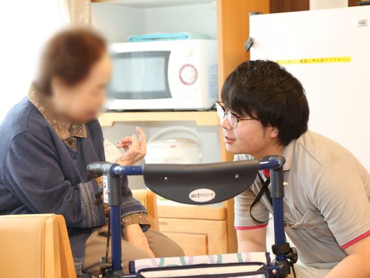 ケアの様子をとらえた画像