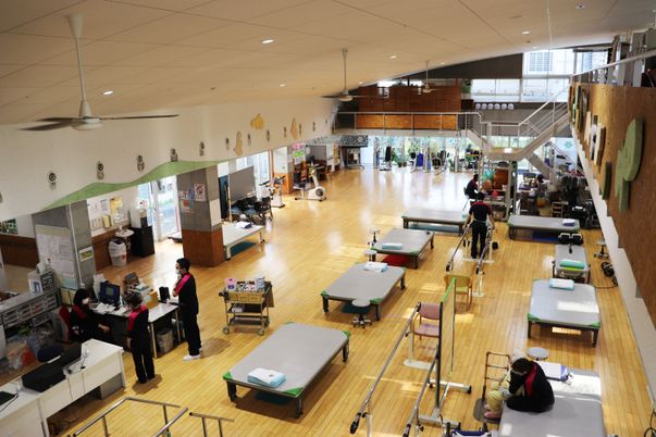 広々とした空間の機能訓練室