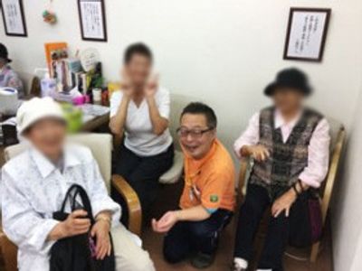 楽しげな様子の休憩室