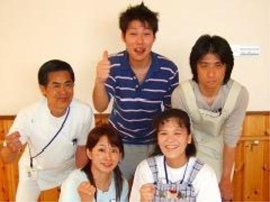 笑顔のスタッフ達