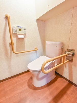 バリアフリーのトイレ設備