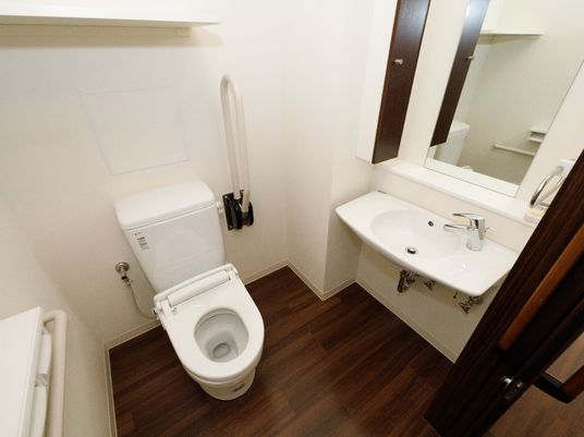 清潔なトイレ設備