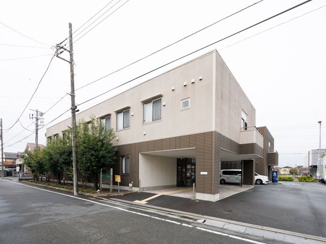 現代的な建物の外観