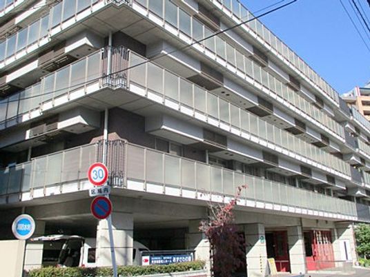 外観の建物前  