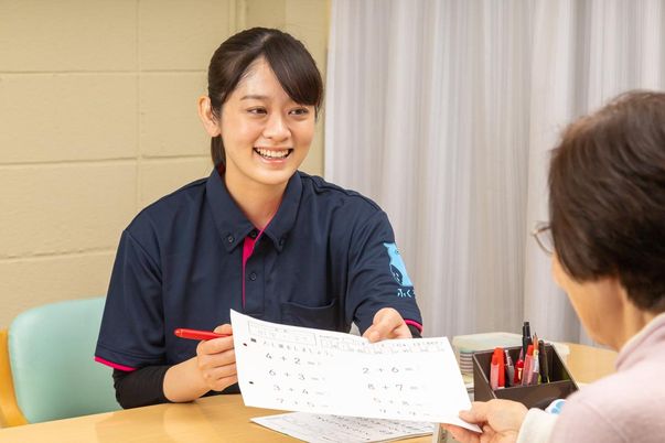 職員が楽しく指導する風景