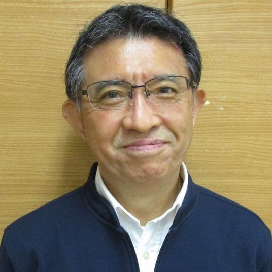 落ち着いた雰囲気のスタッフイメージ