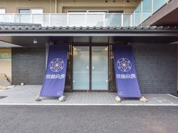 入り口のモダンなデザイン