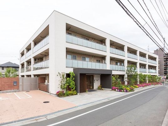 清潔感のある施設外観