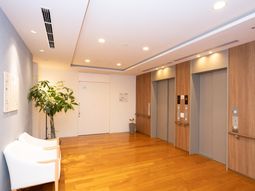 清潔なエレベーターホール