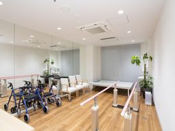 明るい空間の機能訓練室