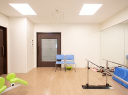 明るい機能訓練室