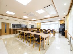 明るいダイニングルーム