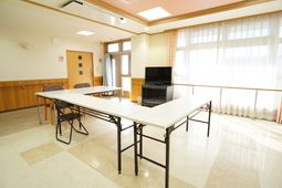 広々とした多目的室