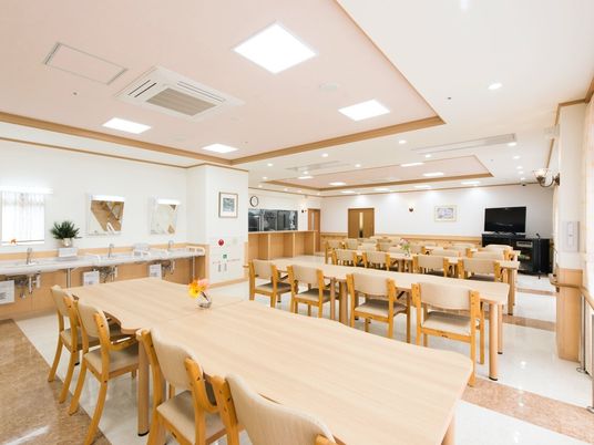 広々とした綺麗な食堂