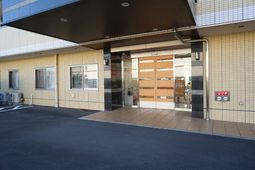 清潔感のあるエントランス