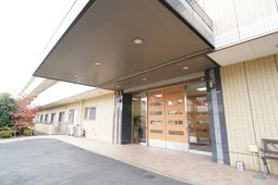 エントランスの外観