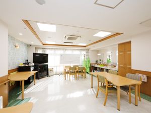 共用スペースの快適な食堂