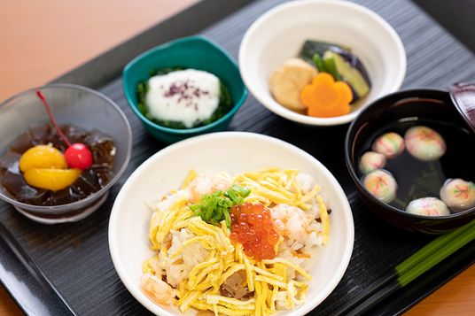 和風の食事設定