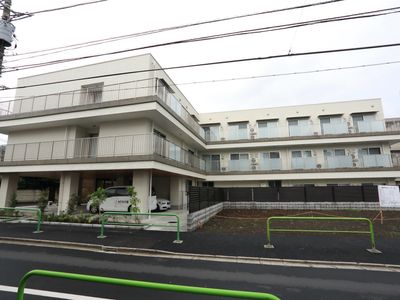 清潔感のある外観の建物