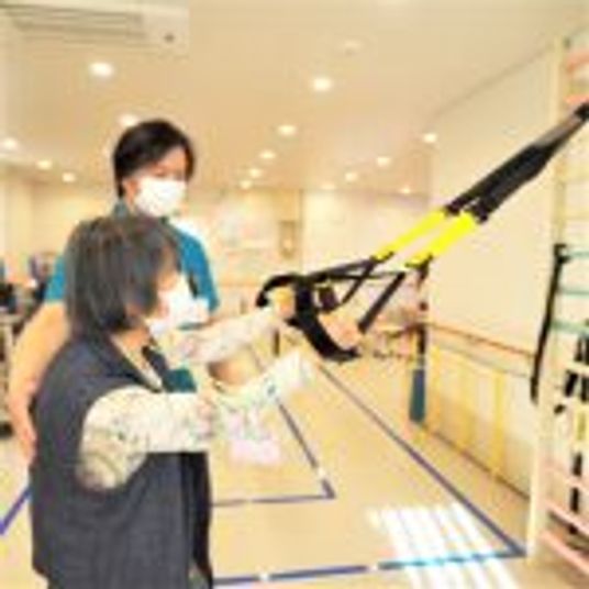 訓練器具を使う様子