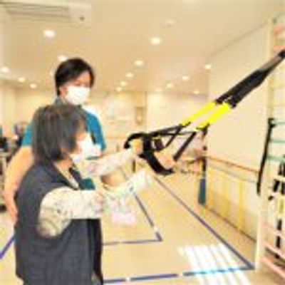 訓練器具を使う様子