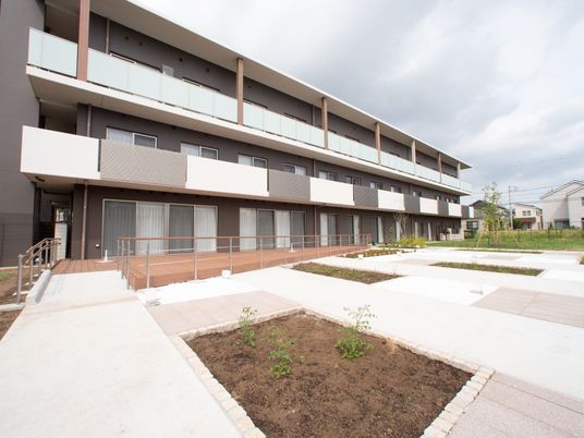 清潔な外観の施設