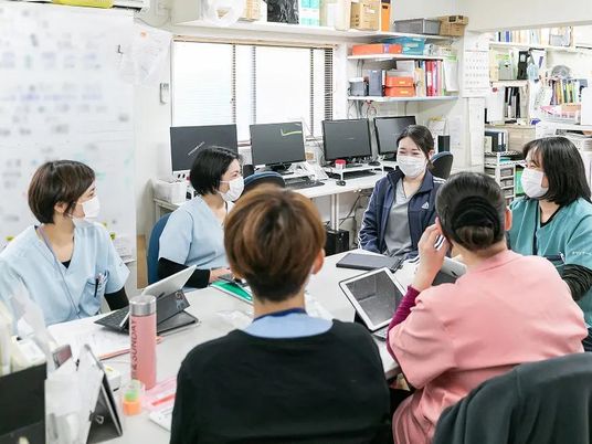 職員会議の様子  