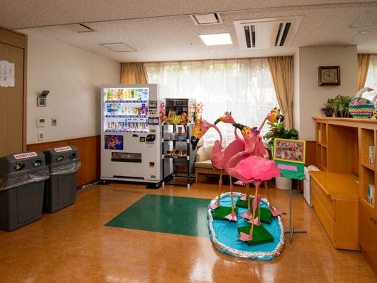 フラミンゴ装飾の共有スペース