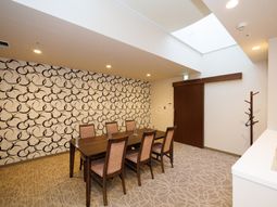 モダンな食堂の空間