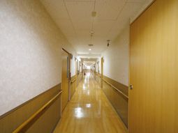 清潔感ある廊下