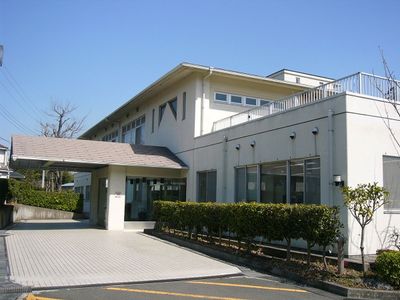 開放的な施設の外観