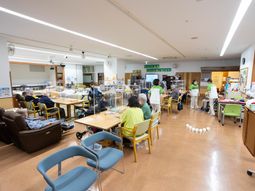 明るい多目的室