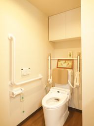 バリアフリーのトイレ設備