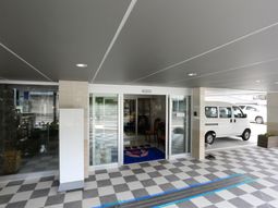 エントランスの洗練された空間