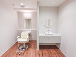 シンプルモダンな理美容室