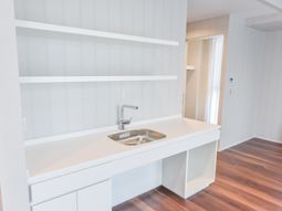 洗面台のある清潔な居室