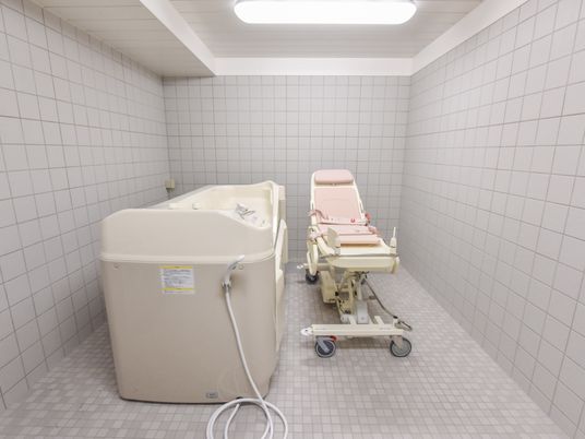 清潔な浴室設備