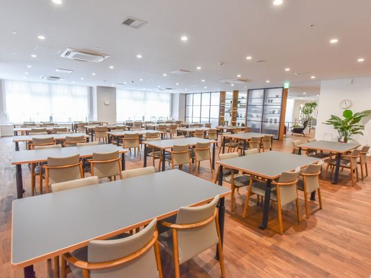 開放的な食堂