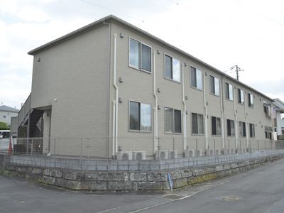 温かみのある建物の外観