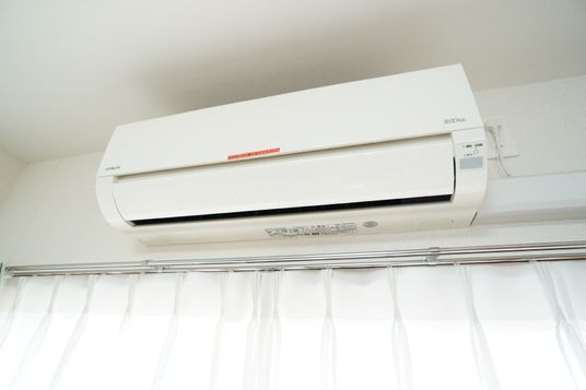 エアコン設置された部屋
