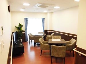 広々としたラウンジ
