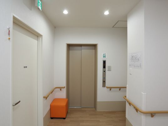 安全な廊下とエレベーター