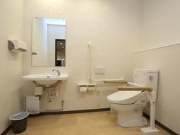 バリアフリートイレ