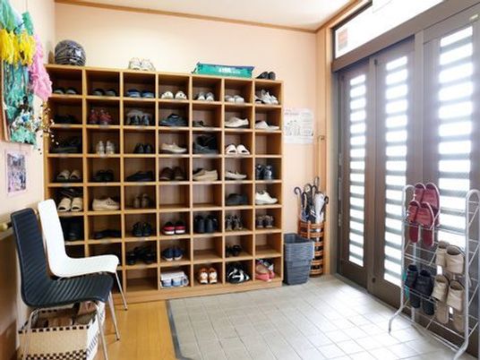 整頓された靴収納エリア